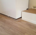 Design Boden mit Sockel und Leisten